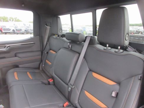 New 2026 GMC Sierra 1500 AT4 w/ AT4 Premium Package image 15