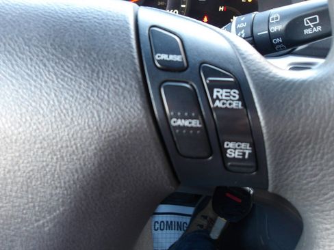 Used 2010 Honda Odyssey LX image 15