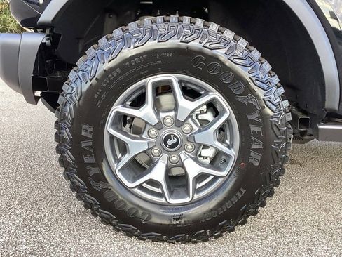 New 2025 Ford Bronco Badlands image 17