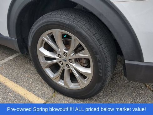 Used 2020 Ford Explorer XLT w/ Equipment Group 202A AWD/4WD image 13