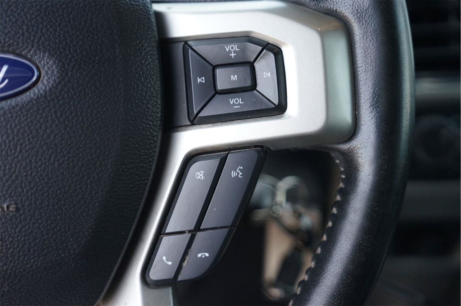 Used 2021 Ford F350 Lariat w/ Lariat Value Package AWD/4WD image 23