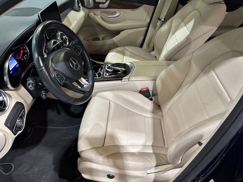 Used 2017 Mercedes-Benz GLC 300 4MATIC image 18