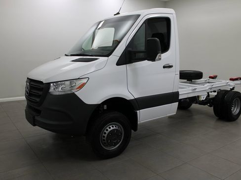 New 2023 Mercedes-Benz Sprinter 3500 image 3