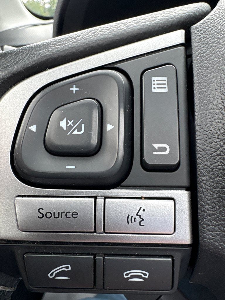 Used 2018 Subaru Forester 2.5i Limited AWD/4WD image 16
