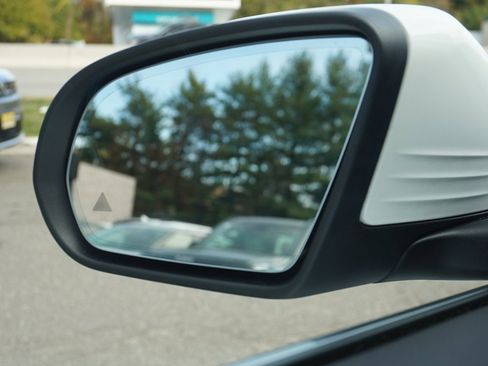 Used 2021 Mercedes-Benz GLC 300 4MATIC image 40