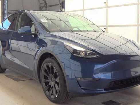 Used 2023 Tesla Model Y Long Range image 12