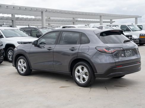 Certified 2024 Honda HR-V LX image 8