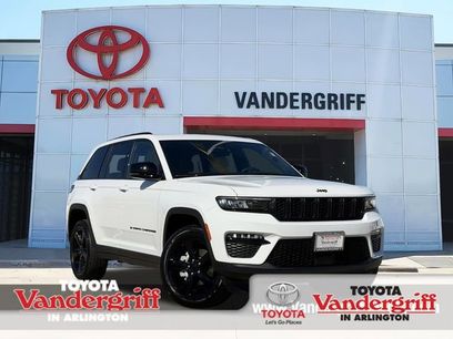 Used 2025 Jeep Grand Cherokee Limited w/ Black Appearance Package