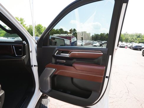 Used 2023 GMC Sierra 1500 Denali Ultimate AWD/4WD image 14