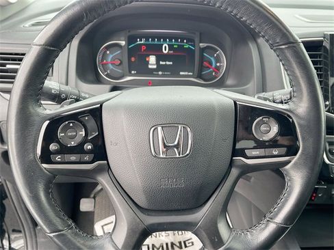 Used 2020 Honda Pilot Touring image 11