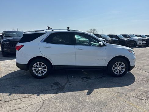 Used 2018 Chevrolet Equinox LT w/ Sun & Infotainment Package image 5