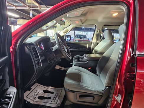 Used 2013 RAM 1500 Express image 30