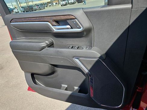 Certified 2024 GMC Sierra 1500 Elevation w/ LPO, Elevation Black Package image 13