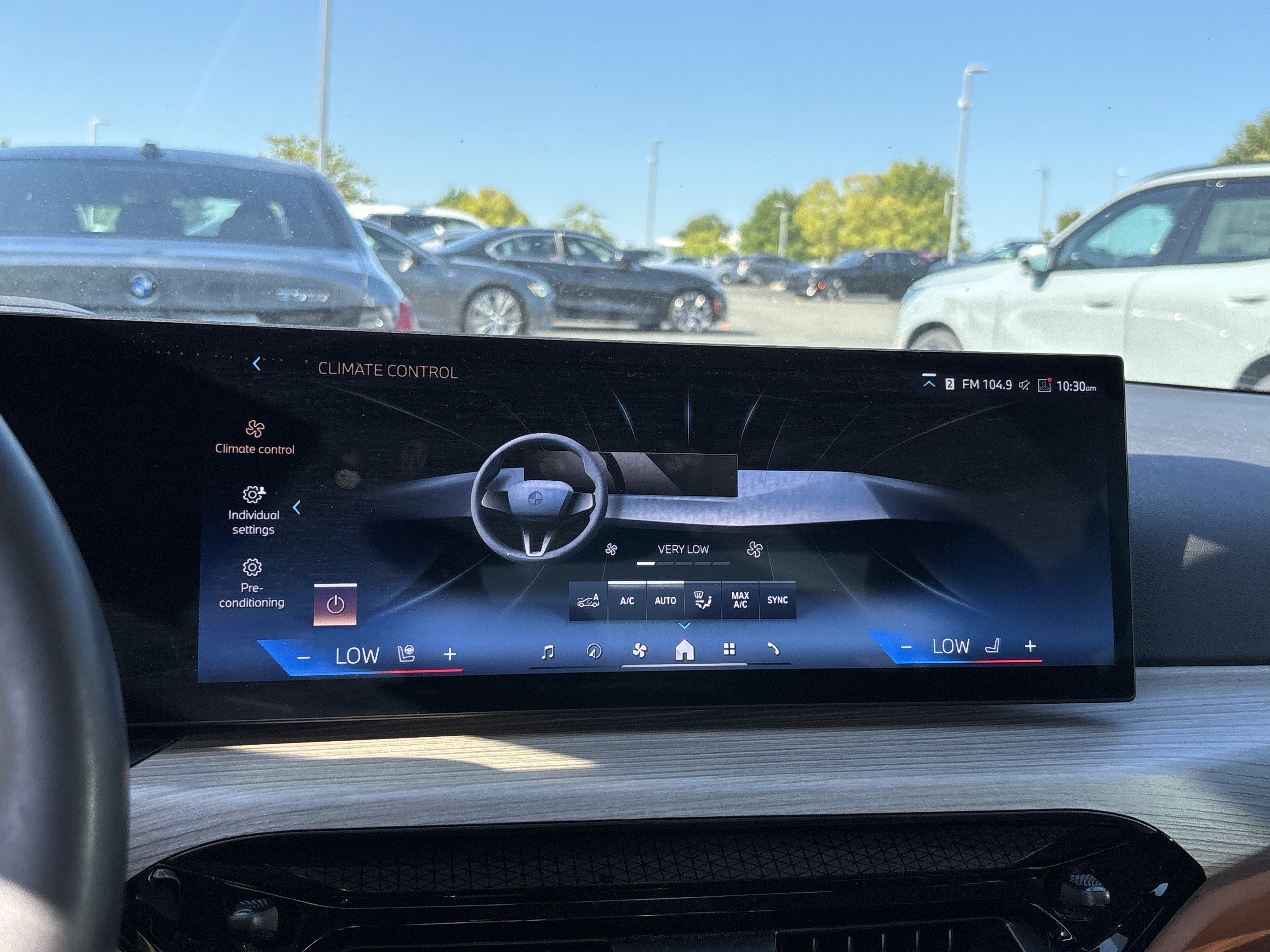 Certified 2025 BMW 330i Sedan RWD image 25