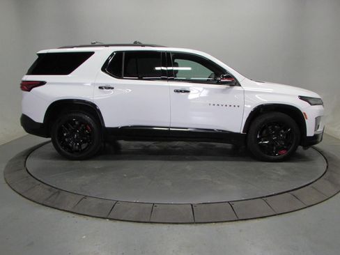 Used 2023 Chevrolet Traverse Premier w/ Redline Edition FWD image 8