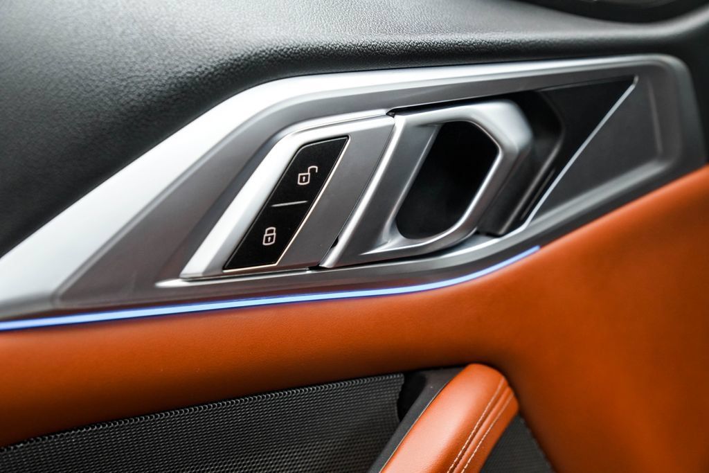 Used 2025 BMW M4 Competition RWD image 39