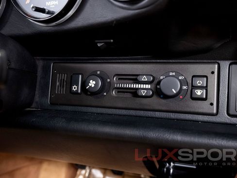 Used 1992 Porsche 911 Carrera image 40