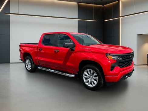 Used 2023 Chevrolet Silverado 1500 Custom AWD/4WD image 8