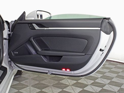 Certified 2024 Porsche 911 Carrera 4 image 35