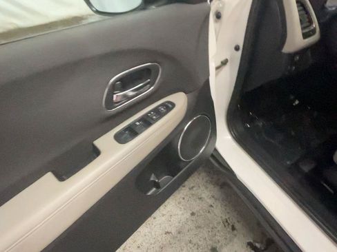 Used 2022 Honda HR-V EX image 29