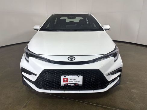 Used 2025 Toyota Corolla SE FWD image 6