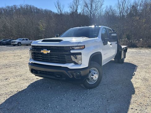 New 2026 Chevrolet Silverado 3500 W/T image 11