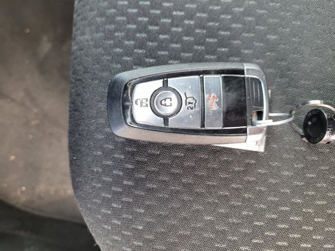 Used 2025 Ford Escape ST-Line image 28