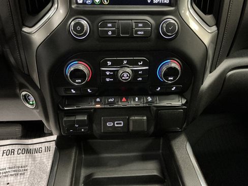 Used 2021 Chevrolet Silverado 1500 LT Trail Boss w/ Bed Protection Package image 16