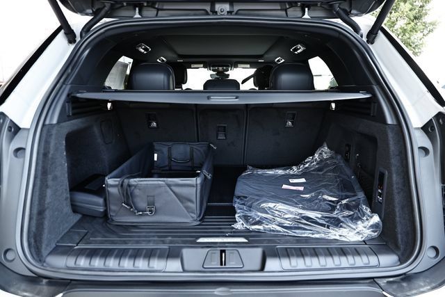 New 2027 Land Rover Range Rover Sport SE AWD/4WD image 39