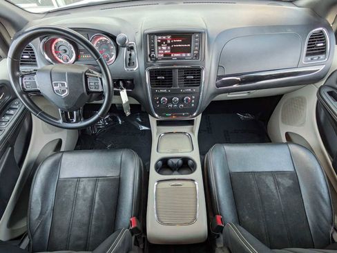 Used 2019 Dodge Grand Caravan SXT FWD image 20