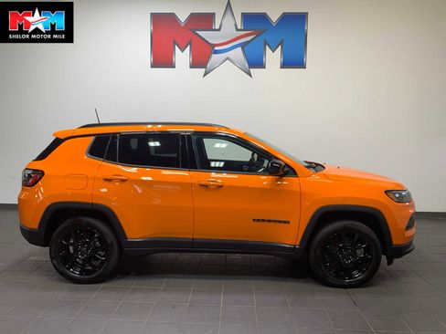 New 2026 Jeep Compass Latitude image 1