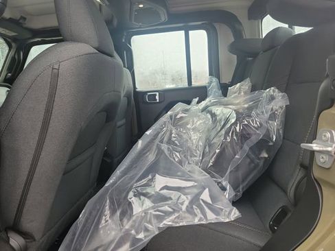 New 2026 Jeep Gladiator Sport image 16