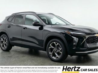 Used 2025 Chevrolet Trax LT video 1