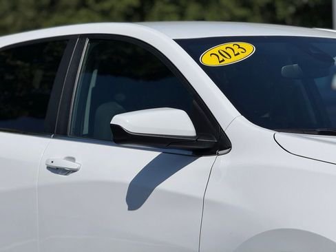 Used 2023 Chevrolet Equinox LT w/ LPO, Floor Liner Package image 7