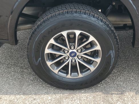 Used 2020 Ford F150 XLT w/ Equipment Group 302A Luxury AWD/4WD image 7