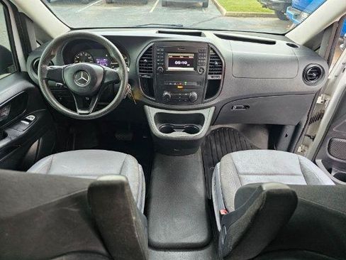 Used 2016 Mercedes-Benz Metris image 9
