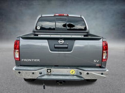 Used 2020 Nissan Frontier SV RWD image 7