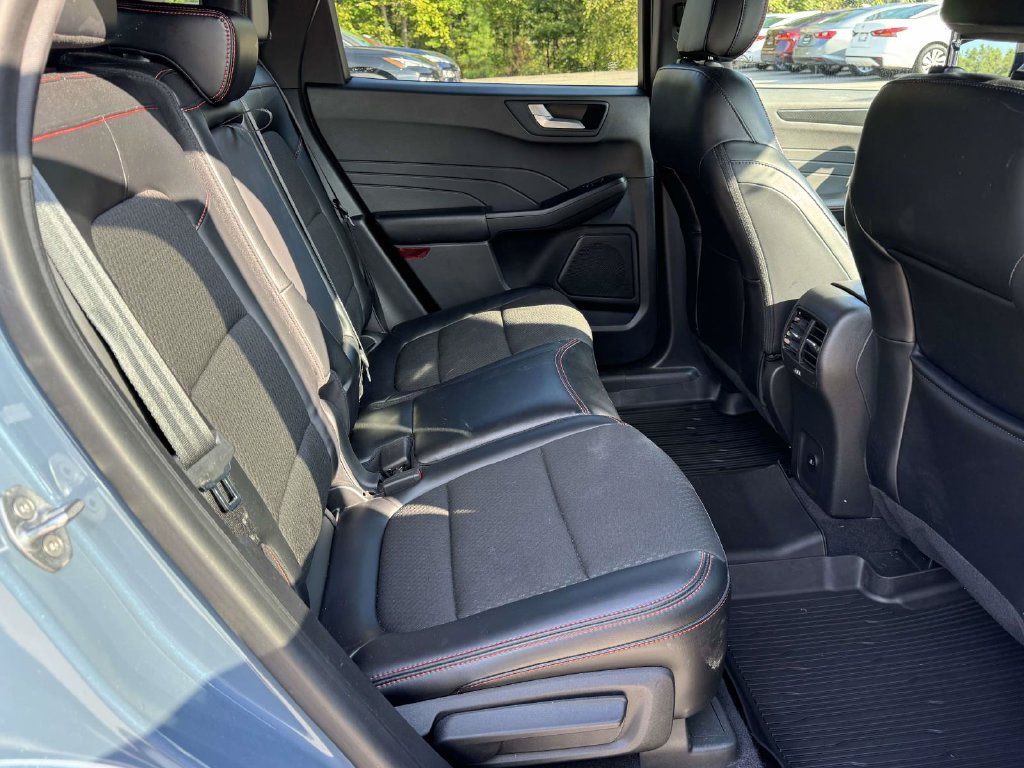 Used 2023 Ford Escape ST-Line Elite AWD/4WD image 15