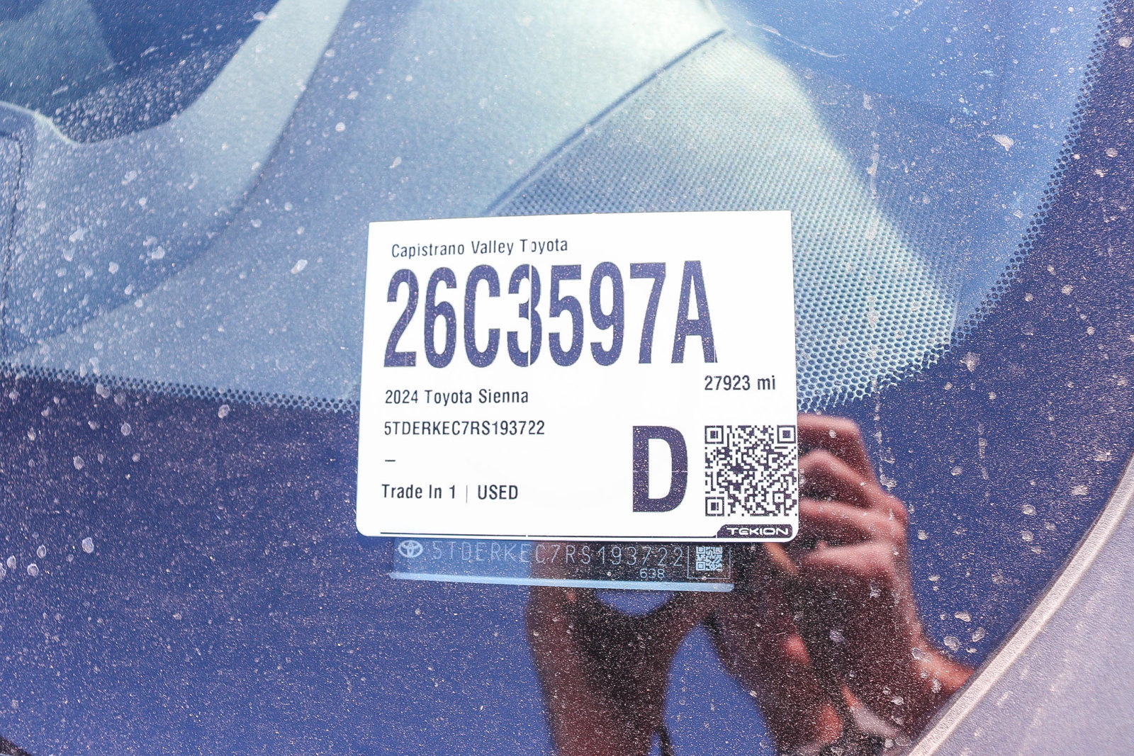 Certified 2024 Toyota Sienna Platinum FWD image 23