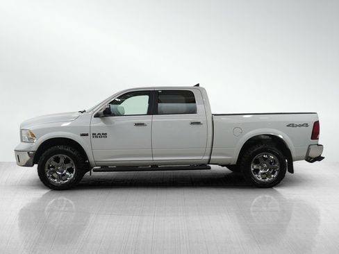 Used 2018 RAM 1500 SLT image 2