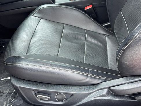 Used 2018 Ford Mustang Premium image 39