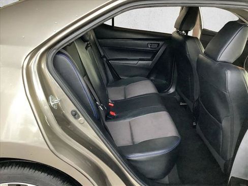 Used 2019 Toyota Corolla SE FWD image 18