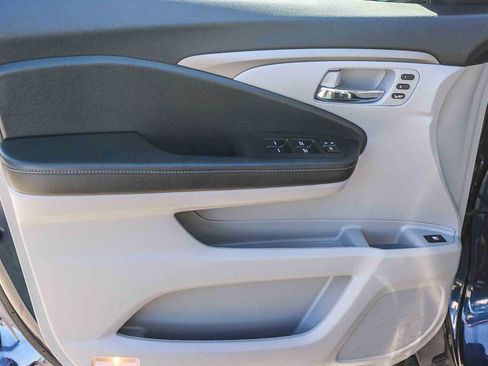 Certified 2022 Honda Ridgeline RTL-E image 19