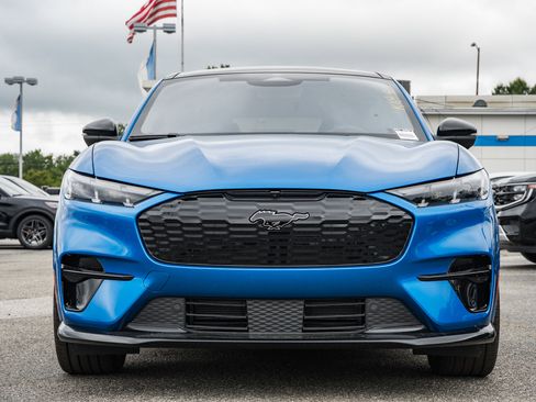 New 2025 Ford Mustang Mach-E GT image 2