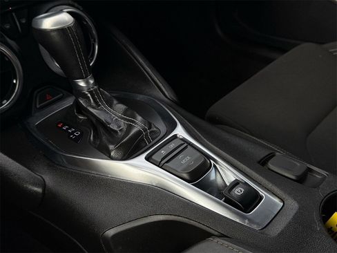 Used 2024 Chevrolet Camaro LT image 21