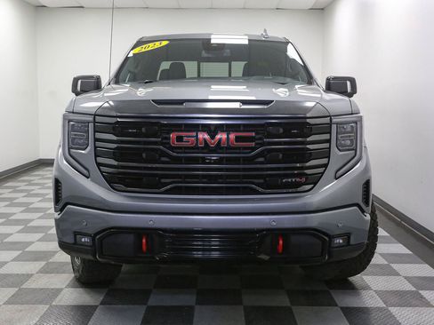 Used 2023 GMC Sierra 1500 AT4 w/ AT4 Premium Package AWD/4WD image 3
