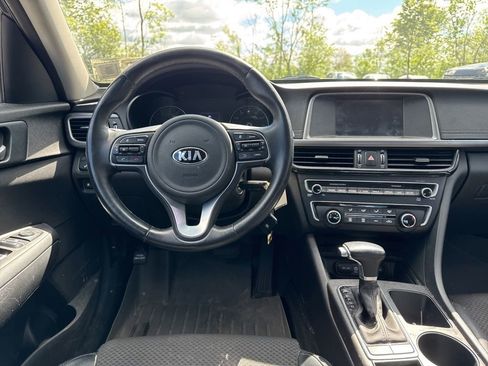 Used 2018 Kia Optima S w/ Panoramic Sunroof Package FWD image 10