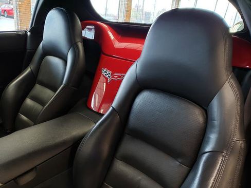 Used 2005 Chevrolet Corvette Convertible image 12
