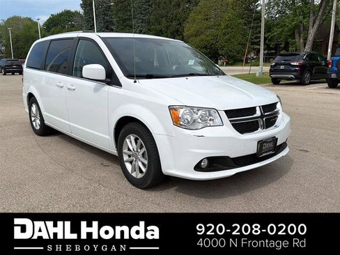Used 2018 Dodge Grand Caravan SXT FWD image 1