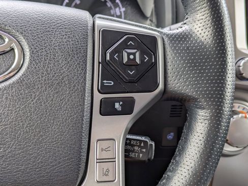Used 2024 Toyota 4Runner SR5 AWD/4WD image 27